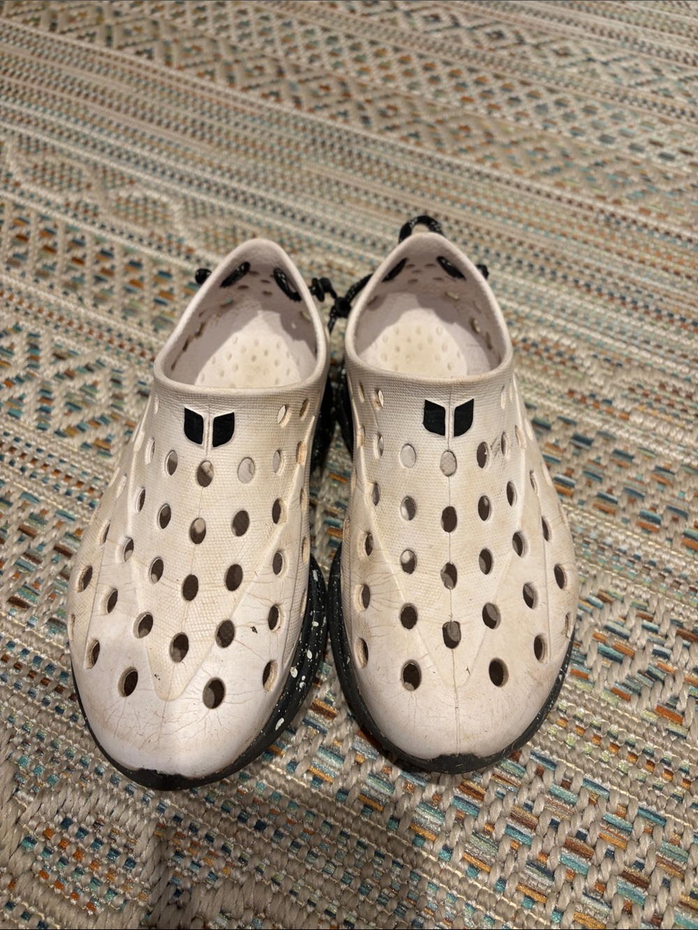 Kane Shoes with Speckled Black Sole